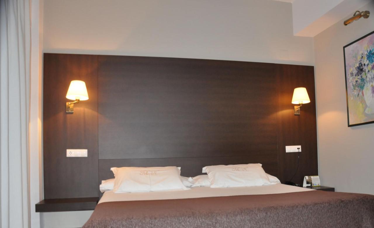 Hotel Mendez Nunez ลูโก ภายนอก รูปภาพ