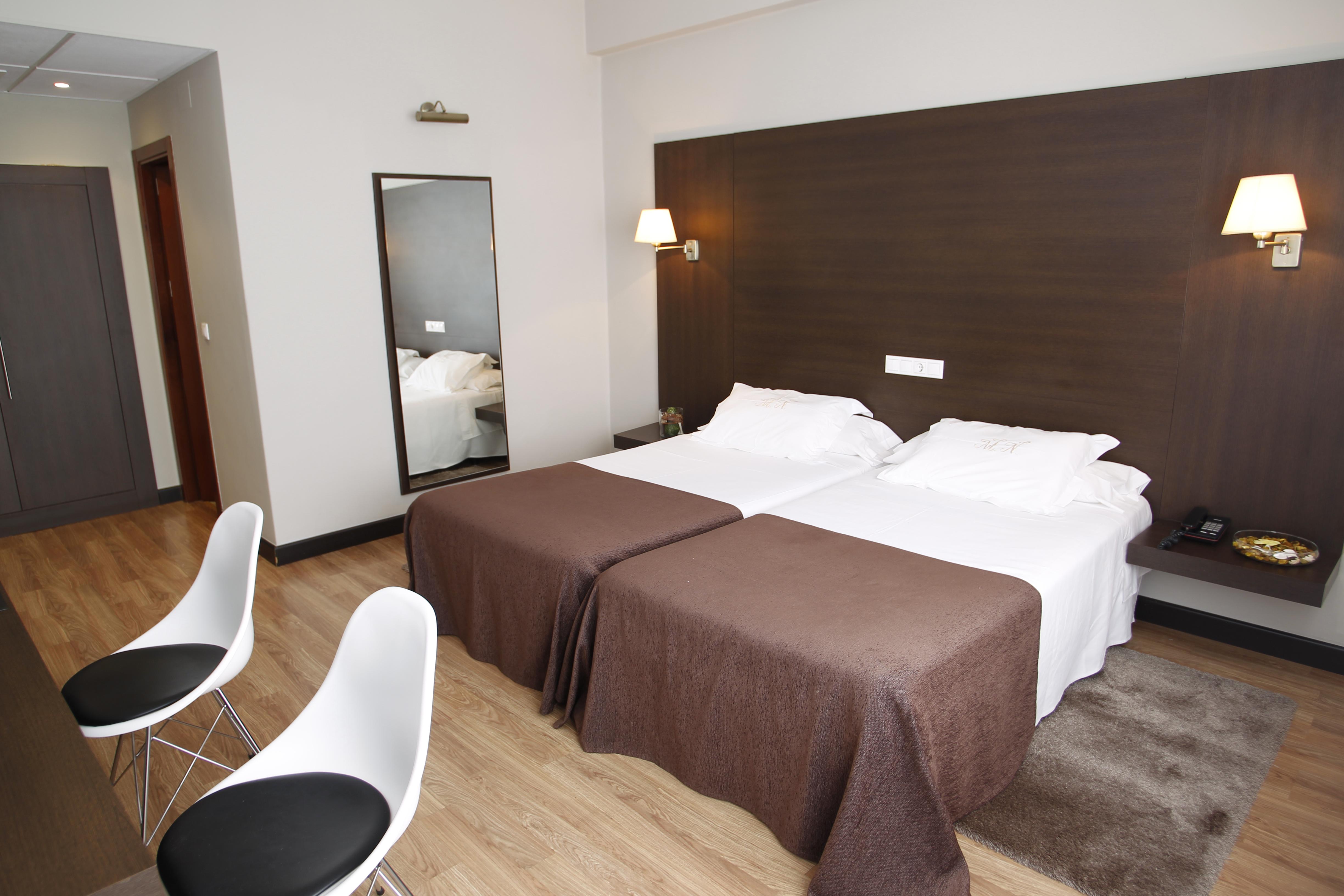 Hotel Mendez Nunez ลูโก ภายนอก รูปภาพ