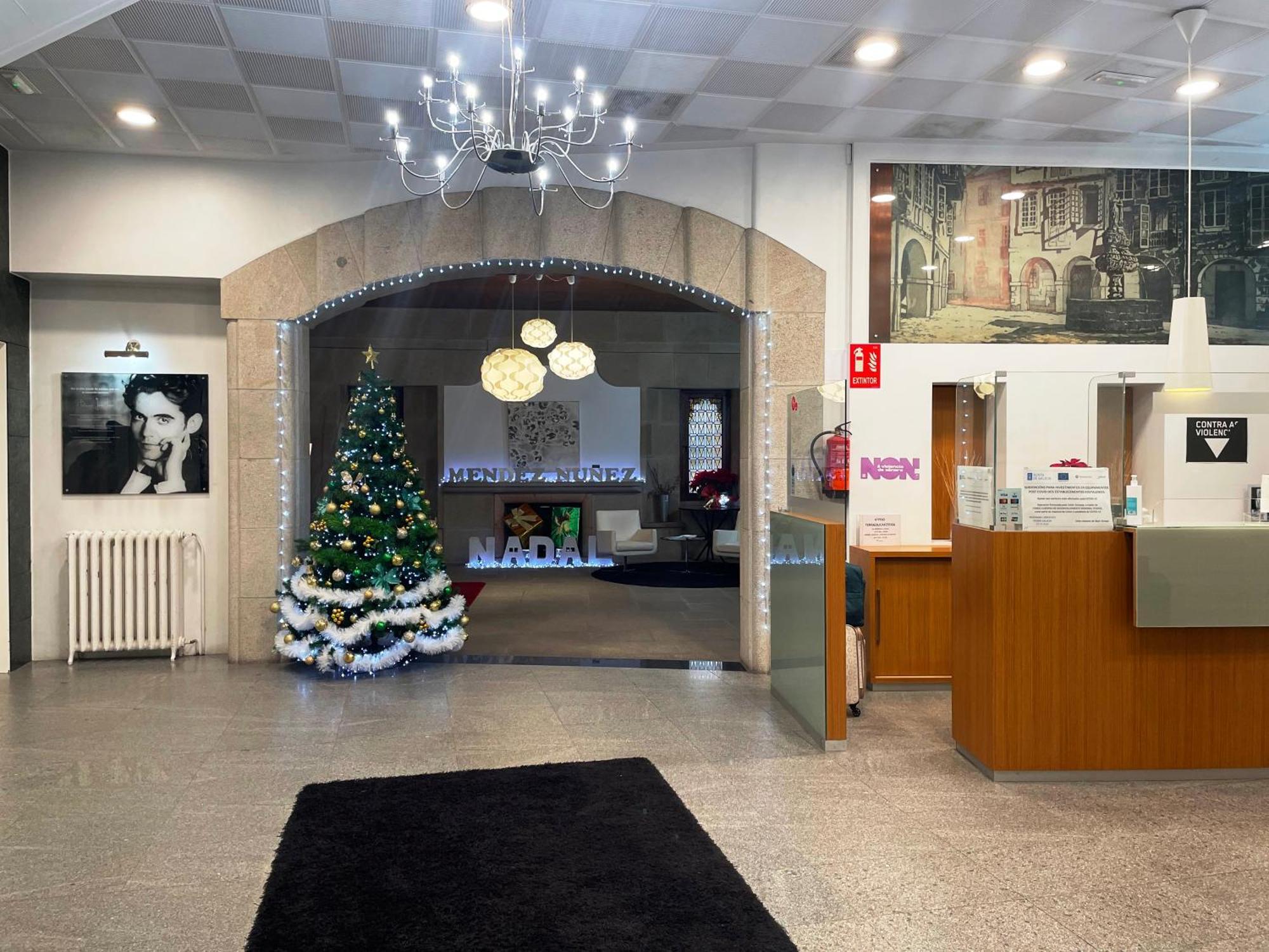 Hotel Mendez Nunez ลูโก ภายนอก รูปภาพ